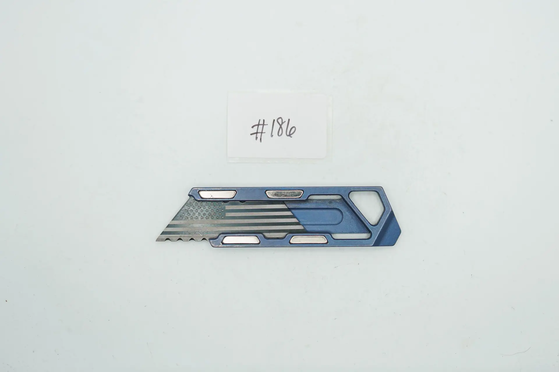 BUILD #186 Condition 8/10 — TiRant RAZOR-M MacLock Edition 2.0 (Silver Magnets) Rare Batch #1 No Logo Prototype + Blue Electro-ANO (See Photo For Exact Final Result) No Clip + Custom Lasered Blade