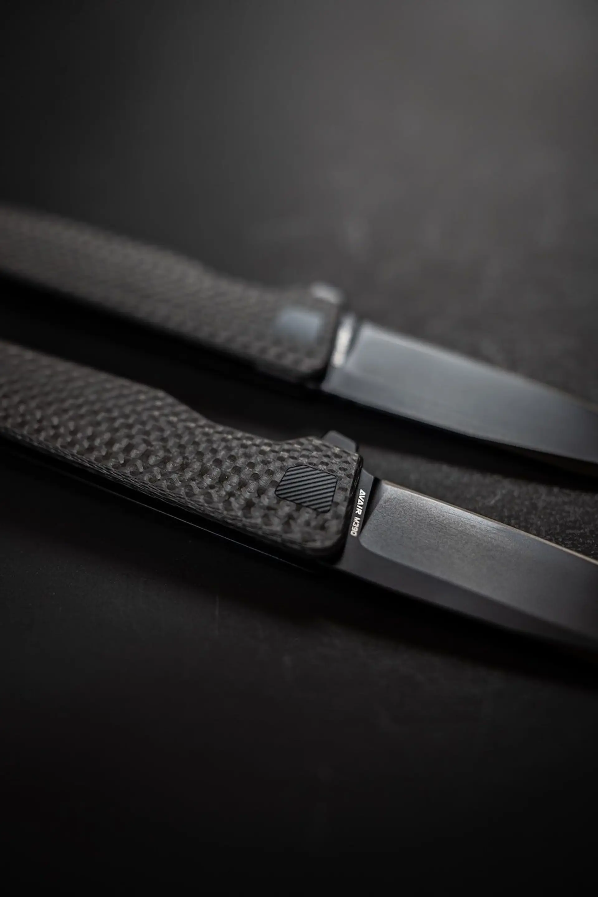 CARBON FIBER DROP — AVAIR M390 Framelock Folding Knife (Jet-Black PVD 6AL-4V Titanium)