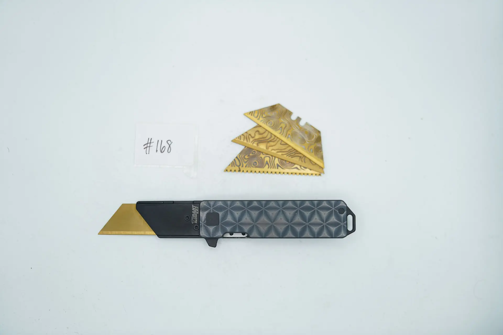 BUILD #168 — Condition 9/10 — TiRant RAZOR V3 + RH RARE Black-Apex Flare Grey-Scale Edition + 3X Custom Laser Engraved Razor Blades From The ToolRoom