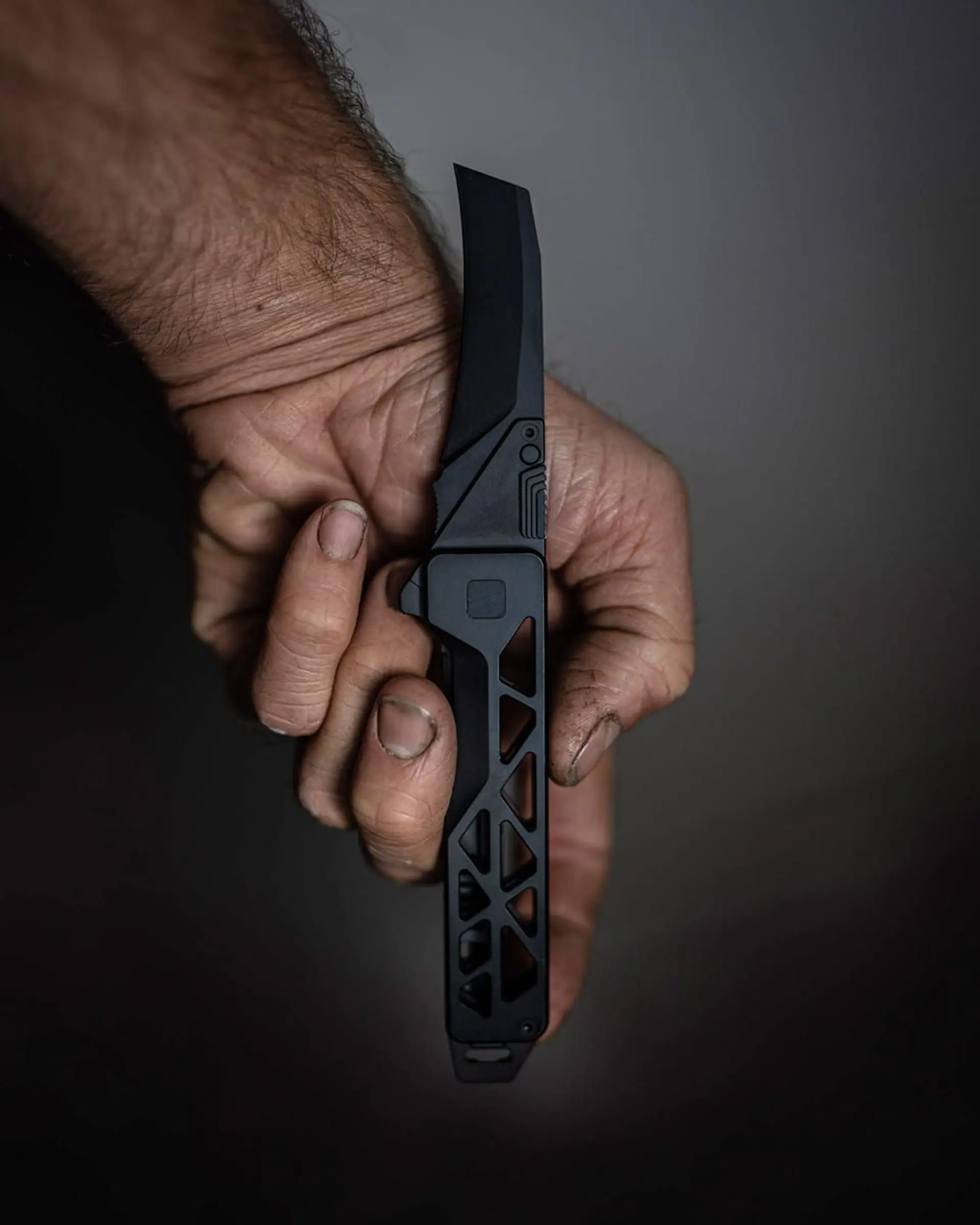 TiRant ULTRA HotSwap™ Hawkbill Blade Replacement (Jet-Black D2 Tempered HRC 61+)