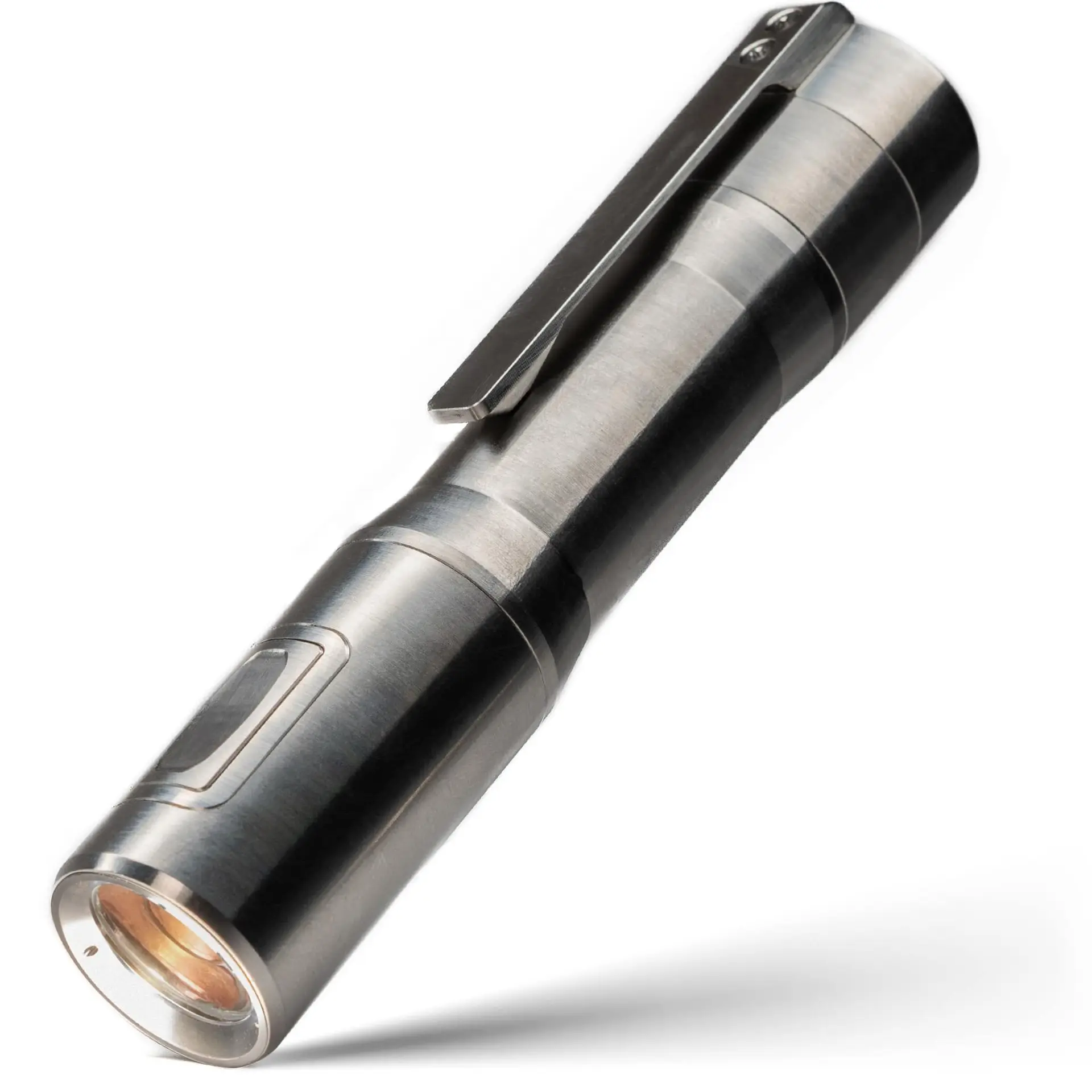 RAMPANT™ R8 EDC Flashlight (Raw 6AL-4V Titanium + Copper Pill) 1300+ LUMENS Nichia 519A